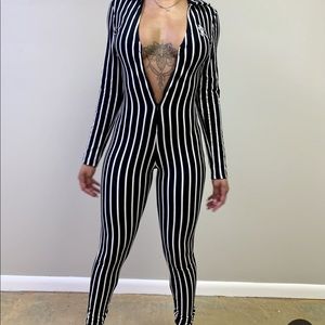 Gsuwoo Pussycat Suit